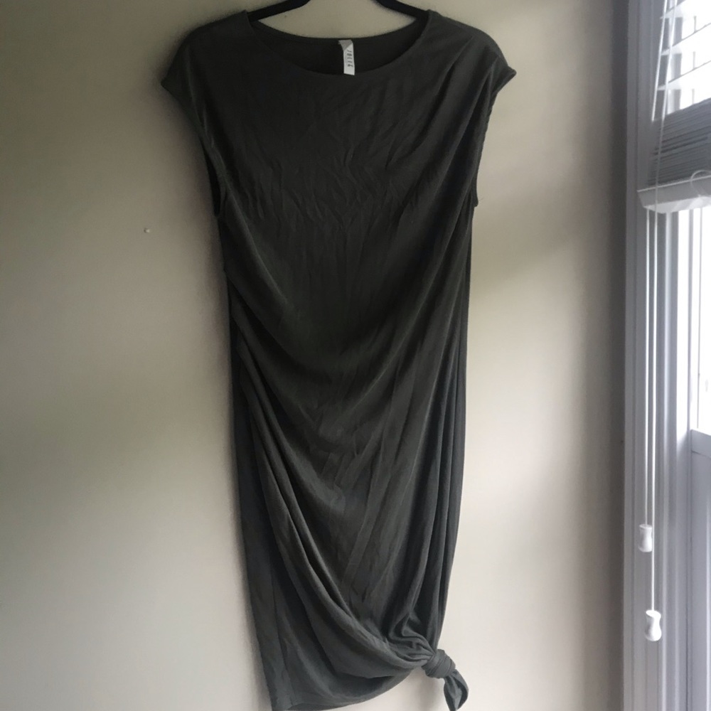 Women’s midi dress